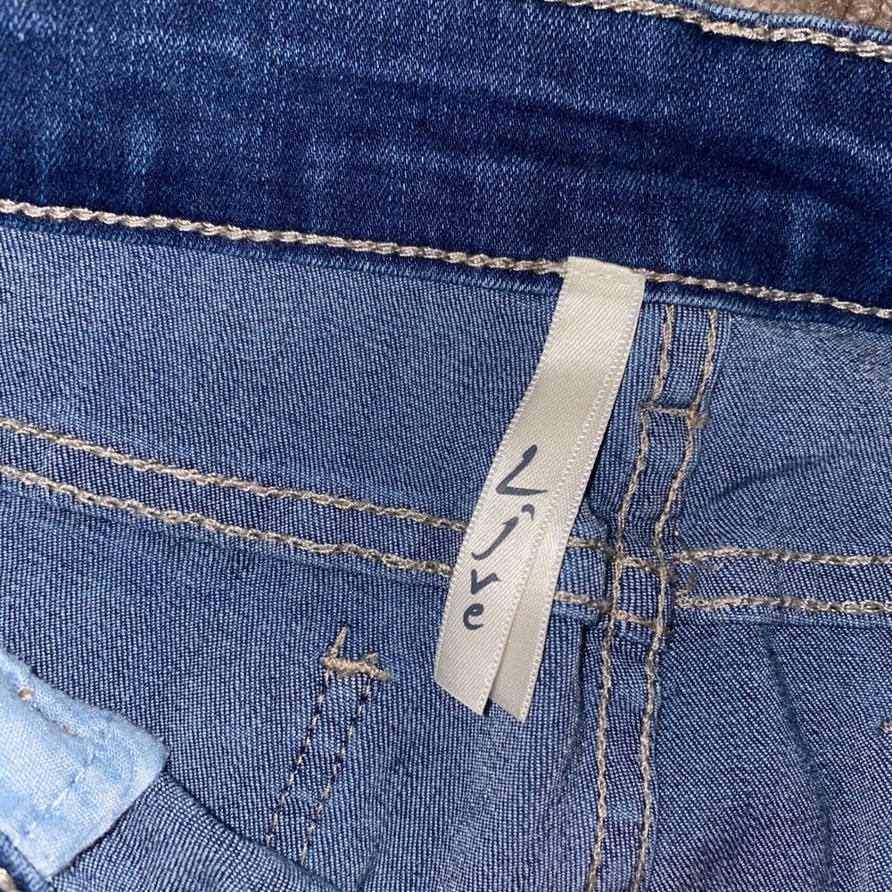 Jeans - Picture 3 of 3